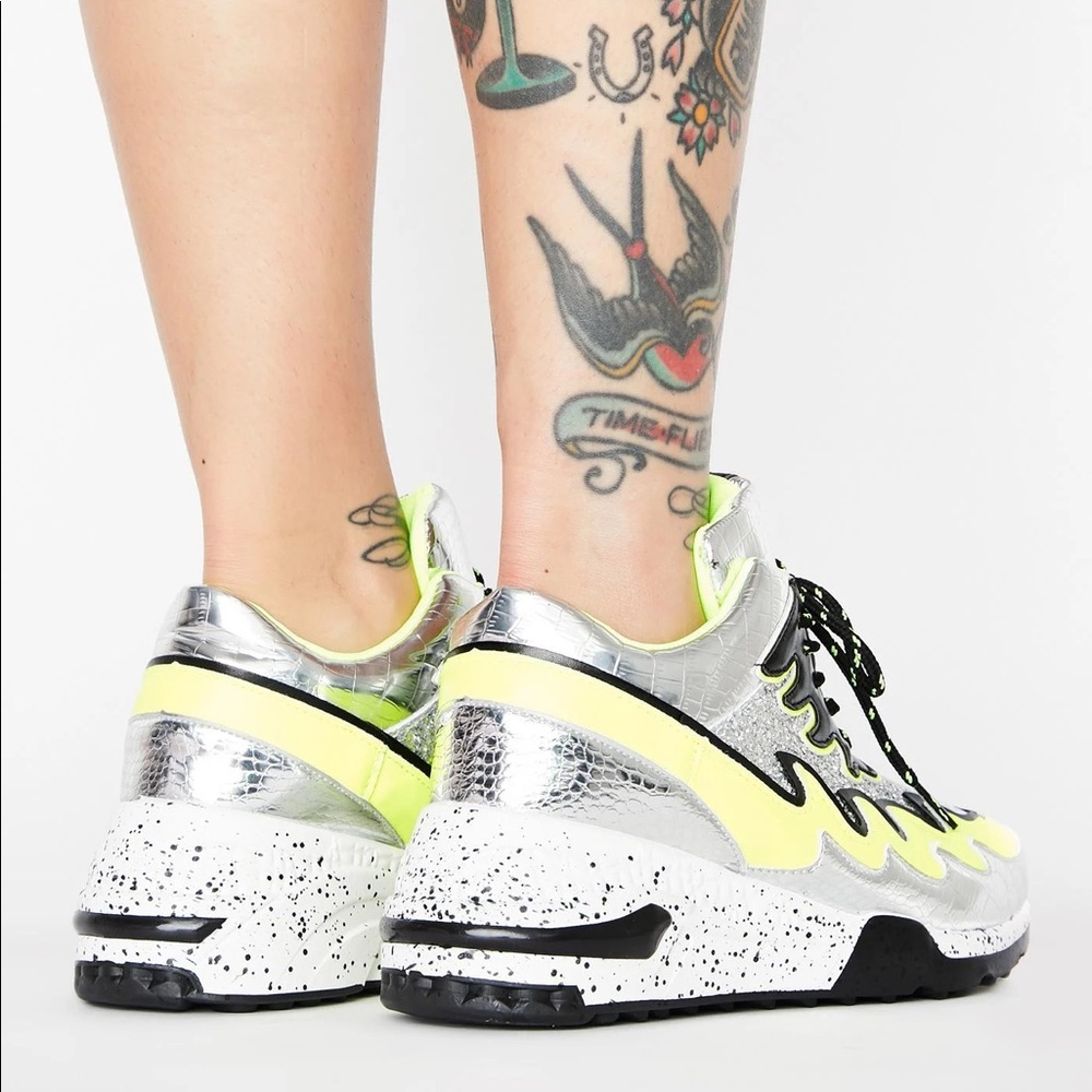 🚨50%off 📦 Silver neon flame chunky sneaker Nwt - Picture 4 of 6